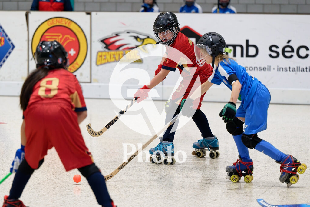 U11  - Geneve RHC v RHC Diessbach  |  during the U11  match between Geneve RHC and RHC Diessbach  at Centre sportif de la queue d'arve in Geneve, Switzerland