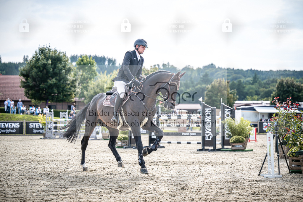 DOS_2336 | Entdecke hochwertige Reitturnierfotos von Foto Oger. Professionell, emotional und authentisch – jetzt Lieblingsmomente im Shop bestellen. - Realisiert mit Pictrs.com