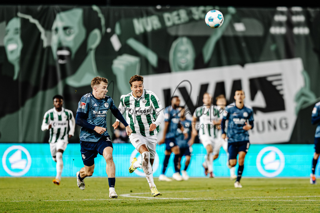 2. Bundesliga, Saison 2024/25, 7. Spieltag: SC Preußen Münster - FC Schalke 04 | Münster, 28.09.2024: 2. Bundesliga, 7. Spieltag, SC Preußen Münster gegen FC Schalke 04 im LVM-Preußenstadion in Münster. Foto: sportfotografie.ms | Markus Paletta - Realisiert mit Pictrs.com