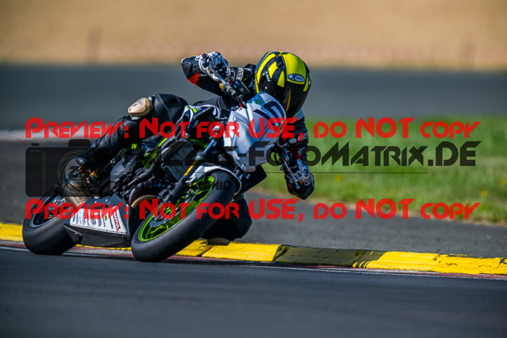 MaZZes_FotoMatrix_220722_1457 | TWIN