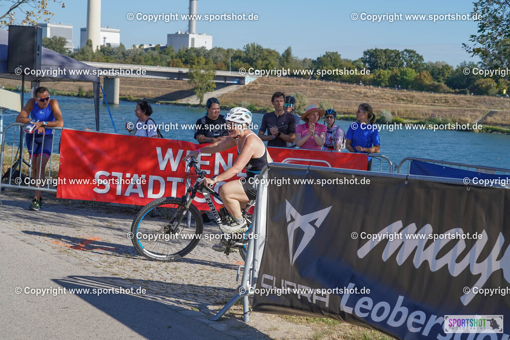 DSC00230 | Vienna Triathlon 2024                                        P3 Event                                                             #yourpictrs #sportshot_your_pictrs                 @Sportshotphotography                                     Photo Credit: www.sportshot.de