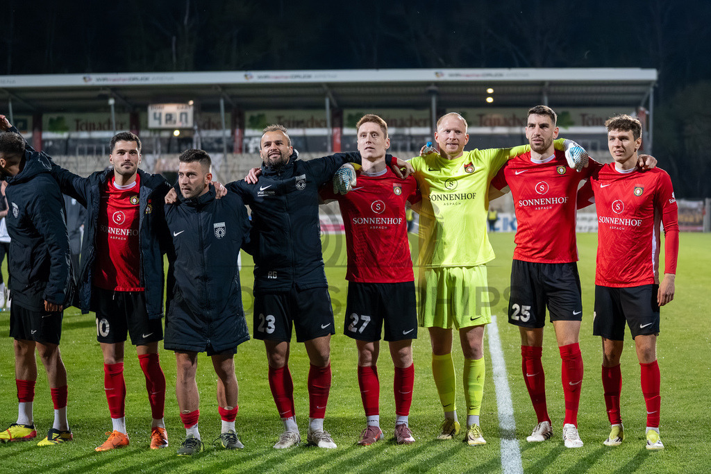 SG Sonnenhof Großaspach vs. SGV Freiberg, Fussball, Regionalliga Suedwest, 30. Spieltag, 22.04.2026 | SG Sonnenhof bedankt sich bei den Fans,SG Sonnenhof Großaspach vs. SGV Freiberg, Fussball, Regionalliga Suedwest, 30. Spieltag, 22.04.2026