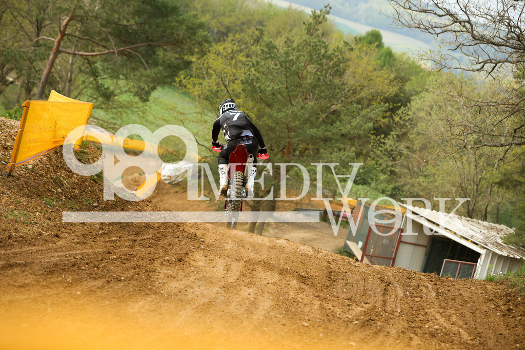 5E6A9966 | 989 MEDIAWORK