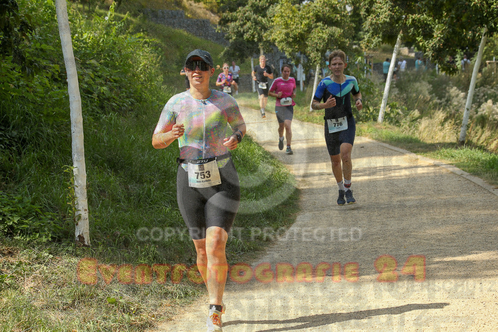 250824_1455_EX1_8025 | Sportfotografie im Rhein-Sieg Kreis, Köln, Bonn, NRW, Rheinland Pfalz, Hessen, etc. Unser Tätigkeitsfeld umfasst den Laufsport vom Volkslauf über den Marathon, Duathlon, Triathon bis zum Ultralauf wie Kölnpfad Ultra oder Schindertrail.