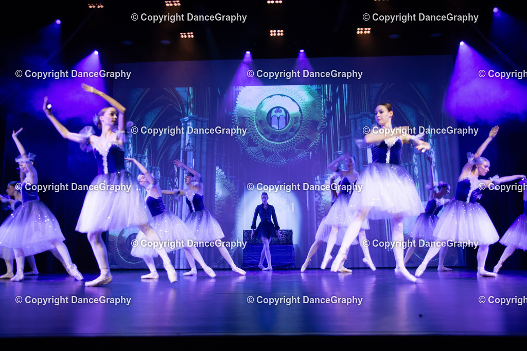 GPHY2682 | DanceGraphy - Realisiert mit Pictrs.com