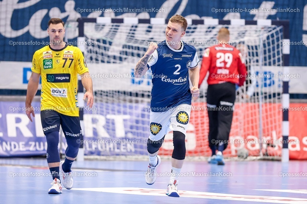 BHC16112501020 | 16.11.2025, Handball, HBL, Bergischer HC - Rhein-Neckar Löwen, Mitsubishi Electric HALLE Düsseldorf: Noah Beyer (BHC #02) jubelnd nach verwandeltem Siebenmeter