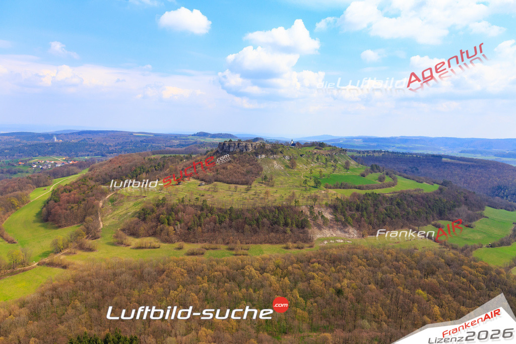 Die Luftaufnahme Staffelberg - Bad Staffelstein wurde vom UL-Flugzeug (keine Drohne) aus fotografiert.Hohe Druck- Auflösung-die Geschenkidee!