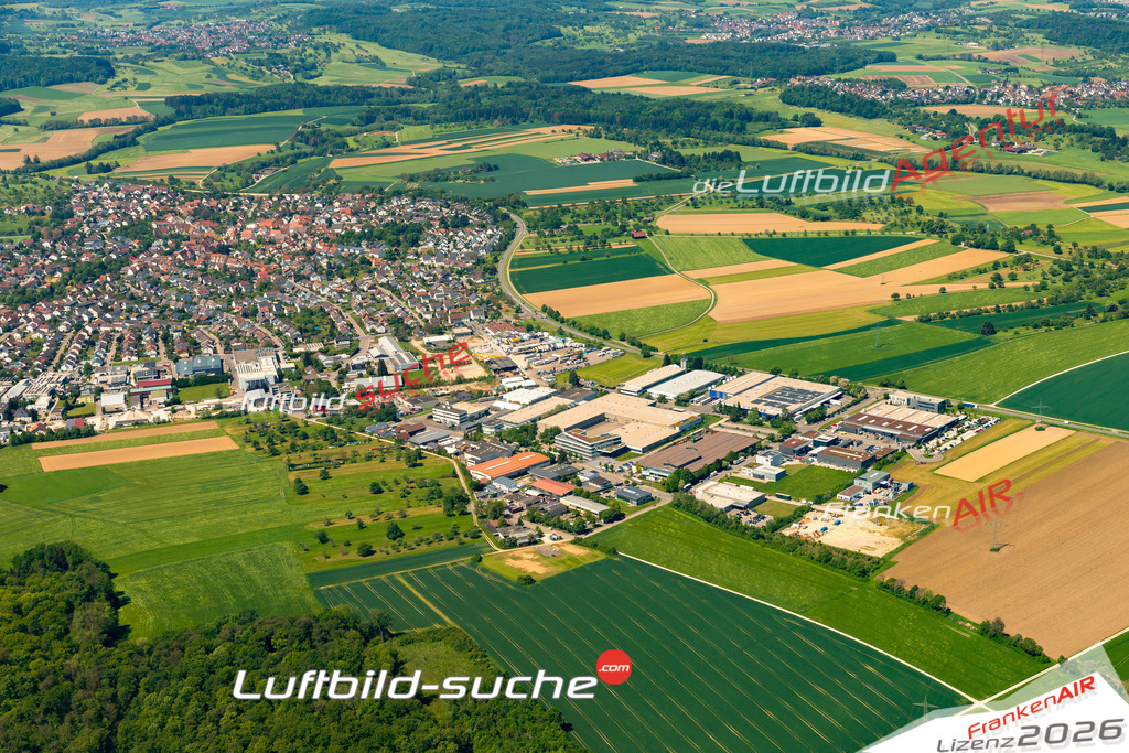 Das Luftbild zeigt :  Schlierbach - Die Luftaufnahme wurde 2024 vom UL-Flugzeug aus erstellt ( keine Drohne ) - Hochauflösende Luftaufnahme - Für grossformatige Ausdrucke geeignet. Die Geschenkidee !Mit Lizenz und Bildrechte bestellbar