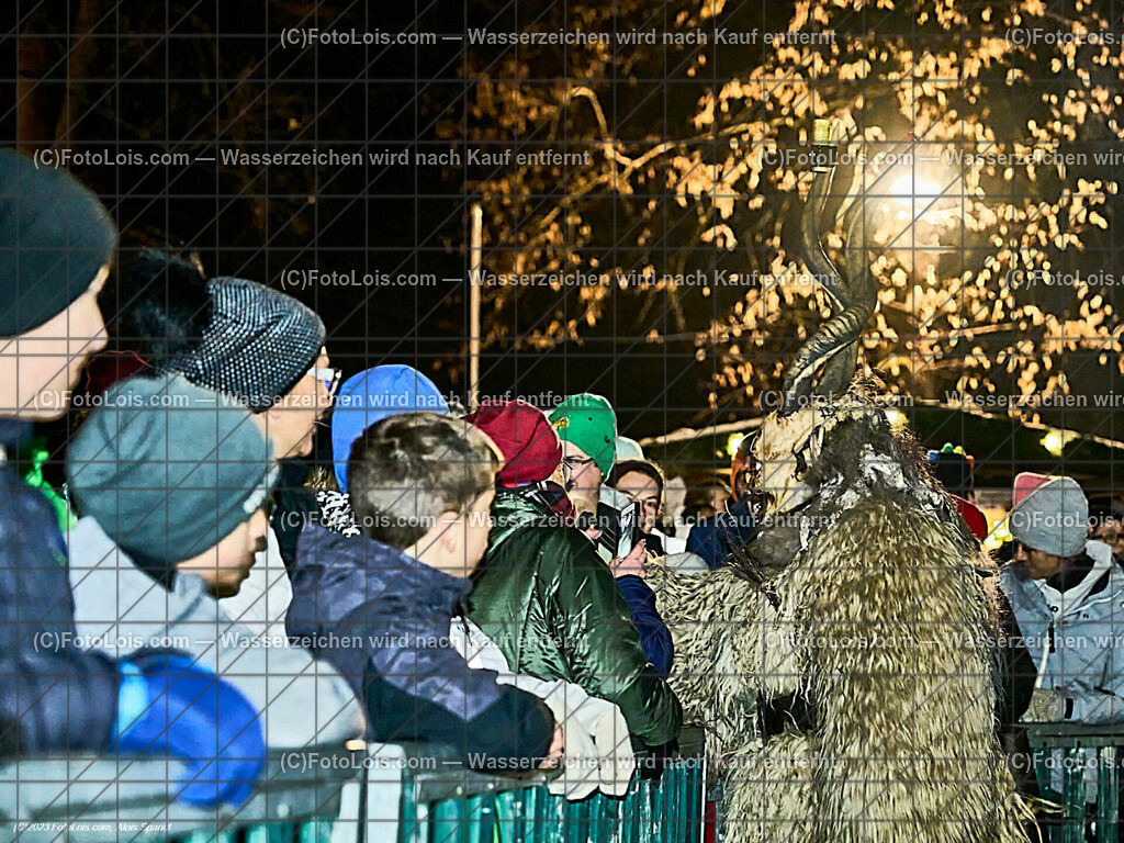 ALP5298_WIESELBURGER ADVENT_Perchtenlauf | (C)FotoLois.com, Alois Spandl, WIESELBURGER ADVENT, Perchtenlauf, So 10. Dez. 2023.