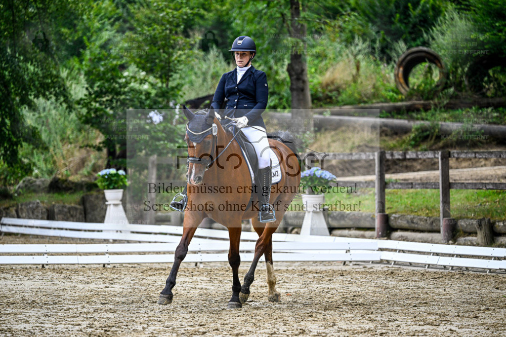 Bissendorfer Reitertage | Entdecke hochwertige Reitturnierfotos von Foto Oger. Professionell, emotional und authentisch – jetzt Lieblingsmomente im Shop bestellen. - Realisiert mit Pictrs.com
