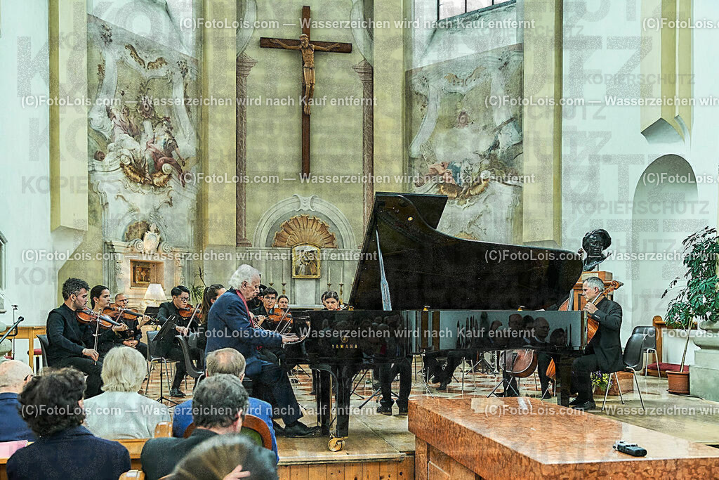 ALS0343_XXXIX-Chopin-Festival_Camerata Mozartiana_Olejniczak | (C)FotoLois.com, Alois Spandl, Eröffnungskonzert in der Kartausenkirche mit Camerata Mozartiana unter Dirigent Daniel Auner, Janusz Olejniczak (Klavier), Natalia Rehling (Klavier), Kompnistin Johanna Doderer und Ingolf Wunder (Klavier), Fr 4. August 2023  . August 2023.