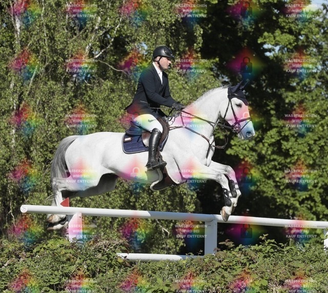 Jan Grochowski Zirosall (9) | hubertus-von-muenchhausen - Realisiert mit Pictrs.com