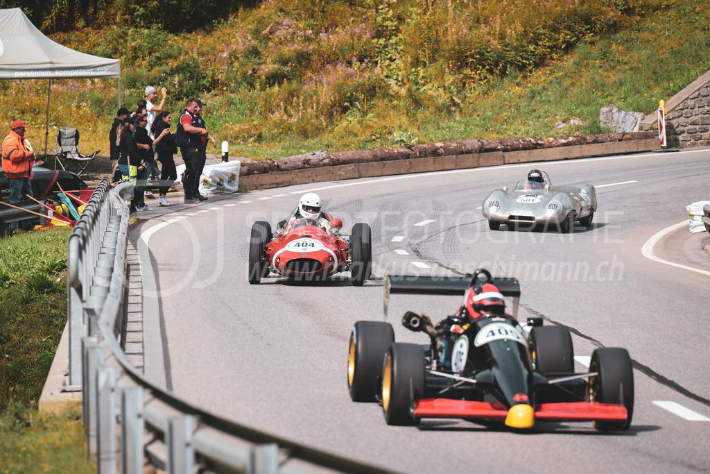 21. Arosa ClassicCar 2025 - 7. =September= 2025 | Philipp Husistein aus Rombach (SUI) in einem Cooper Climax T-45 F1 aus dem Jahre 1958 mit Startnummer 404 am Arosa ClassicCar 2025 in der Kategorie Competition Formula..@arosaclassiccar, @arosa.official, #arosaclassiccar, #arosa, #76curves, #classiccarBild: Sportfotografie Markus Aeschimann | www.markus-aeschimann.ch - Realisiert mit Pictrs.com