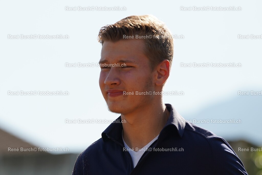 8 | René Burch leidenschaftlicher Fotograf aus Kerns in Obwalden.  Hier finden sie Sport, Landschaft und Natur Fotografie.
 - Realisiert mit Pictrs.com