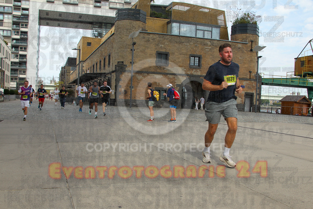 250920_1325_EV4_5480 | Sportfotografie im Rhein-Sieg Kreis, Köln, Bonn, NRW, Rheinland Pfalz, Hessen, etc. Unser Tätigkeitsfeld umfasst den Laufsport vom Volkslauf über den Marathon, Duathlon, Triathon bis zum Ultralauf wie Kölnpfad Ultra oder Schindertrail.