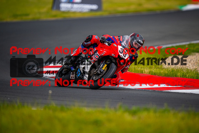 MaZZes_FotoMatrix_220521_1733 | Fotograf Mathias Schmid
Sportfotograf,
Eventfotograf,
Hochzeitsfotograf,
Portraitfotograf