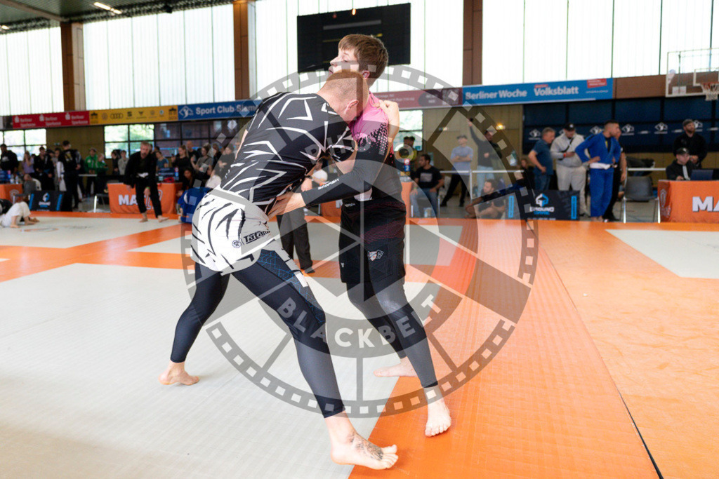 20240915PBB2544 | Athletes compete during the Grappling Industries’ grappling and Brazilian jiu-jitsu competition in Berlin, on September 15, 2024.