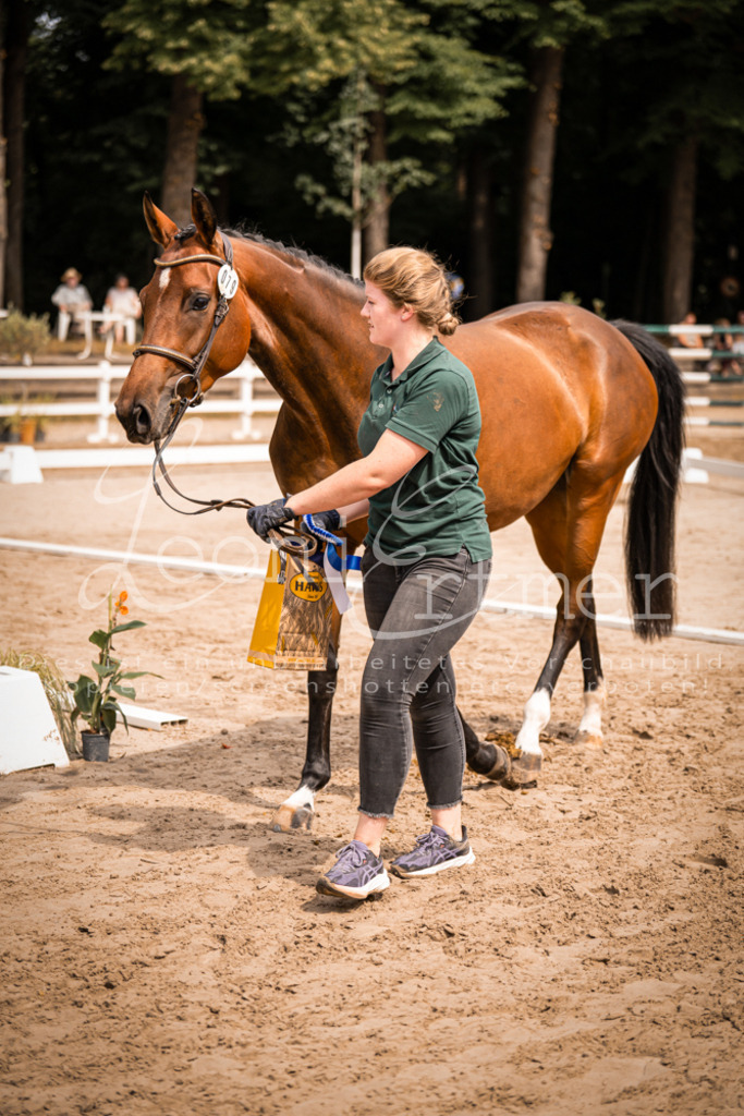 4.Fr00229 | Leoni Ertmer Photography - Realisiert mit Pictrs.com