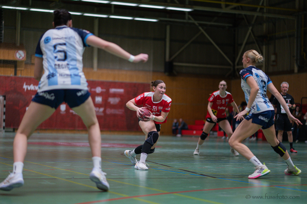 DSC_6195 | "Fussifoto.com – Ihr Ansprechpartner für hochwertige Fotografie! Entdecken Sie kreative Bilder und professionelle Dienstleistungen. Kontaktieren Sie uns für Ihre Projekte!"