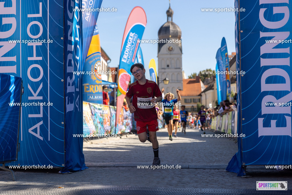 VJ__3426 | Stadtlauf Erding 2025 #stadtlauferding #erdingstadtlauf #stadtlauf_erding #laufmotivation #trisporterding #yourpictrs #sportshot_your_pictrs