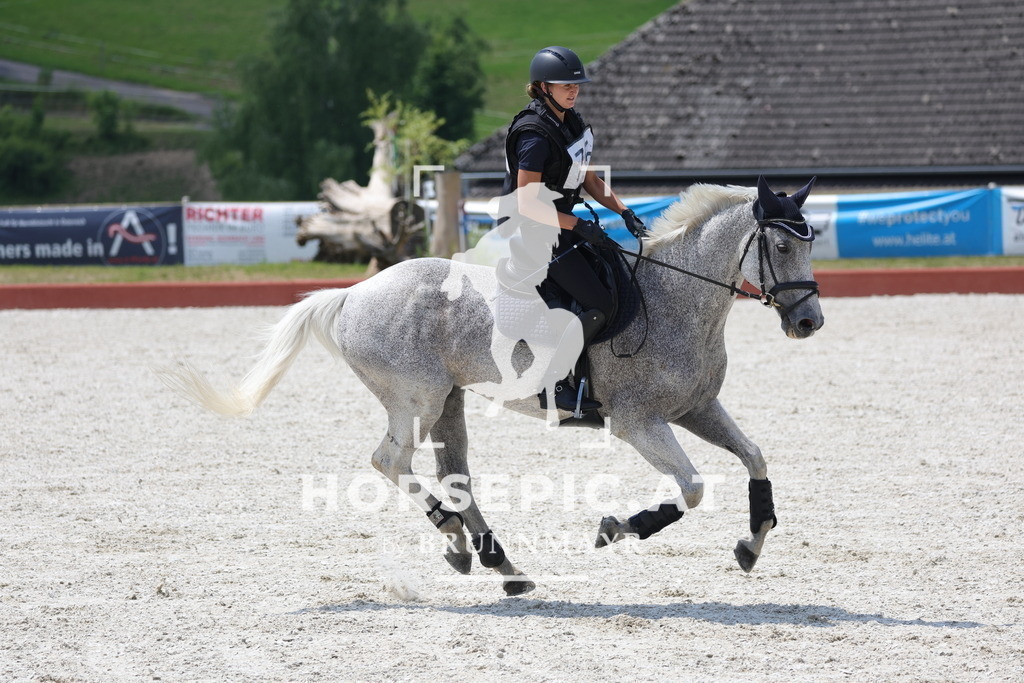 0P6A8418 | Willkommen bei Brunnmayr - Design & Fotografie – Ihrem Spezialisten für Reitturniere und Pferdeveranstaltungen in Oberösterreich, Salzburg und Bayern! Seit über 17 Jahren sind wir leidenschaftlich dabei.