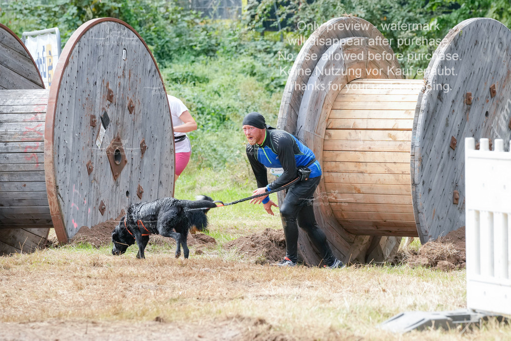 Schlamm_mit_Hund (80 von 460) | stephaniefillaphotographie - Realisiert mit Pictrs.com