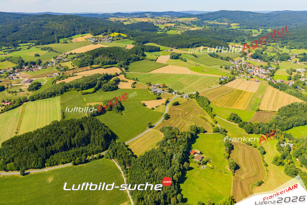 Schöne Luftaufnahme als Geschenk in Schönau Tiefenbach - Die Luftbildaufnahme wurde 2025 vom UL-Flugzeug heraus erstellt ( keine Drohne ) - Hochauflösende Luftaufnahme -Nicht vergleichbar mit Google Maps oder Satelittenbilder- Die Geschenkidee !Mit Lizenz und Bildrechte bestellbar