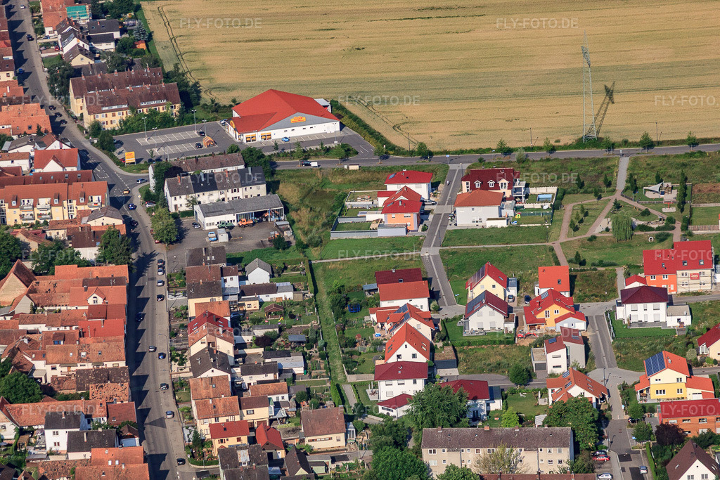 Luftbild: Netto-Supermarkt am Höhenweg in Kandel im Bundesland Rheinland-Pfalz in Deutschland. Foto: IMG_50919.jpg vom 04.07.2012 durch Werner Riehm/FLY-FOTO.de