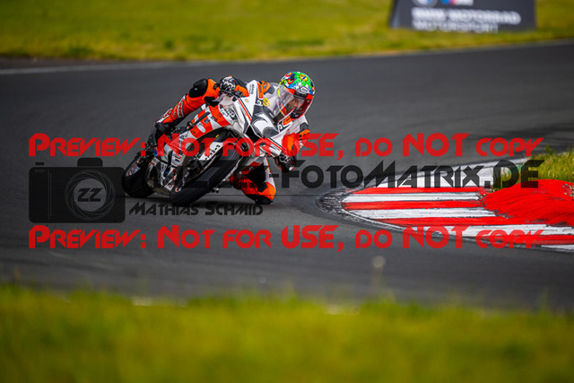 MaZZes_FotoMatrix_220521_1757 | Fotograf Mathias Schmid
Sportfotograf,
Eventfotograf,
Hochzeitsfotograf,
Portraitfotograf