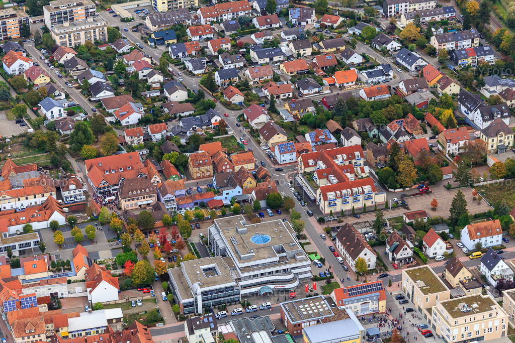 Luftbild: Sommerstr in Kandel im Bundesland Rheinland-Pfalz in Deutschland. Foto: IMG_111989.jpg vom 06.10.2018 durch Werner Riehm/FLY-FOTO.de