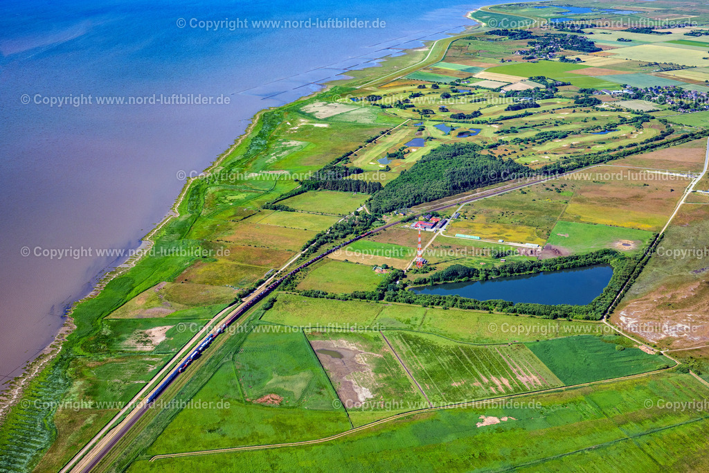 Sylt_Morsum_Nösse_Kuhle_Fernmeldeturm_ELS_3569210625 | SYLT 13.06.2025 Insel Sylt in der Nordsee in Morsum-Kliff im Bundesland Schleswig-Holstein. // Center on the seacoast of North Sea on Sylt Island in Morsum.clif in the state Schleswig-Holstein. Foto: Martin Elsen