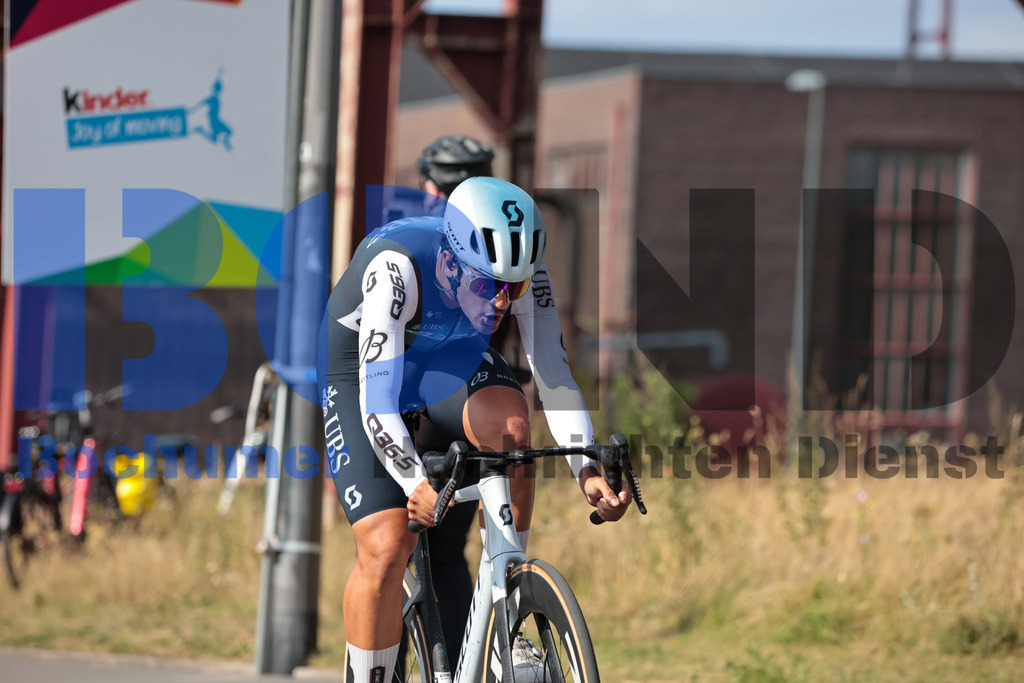 SES_DEUTOU20250820-37 | bond - Realisiert mit Pictrs.com