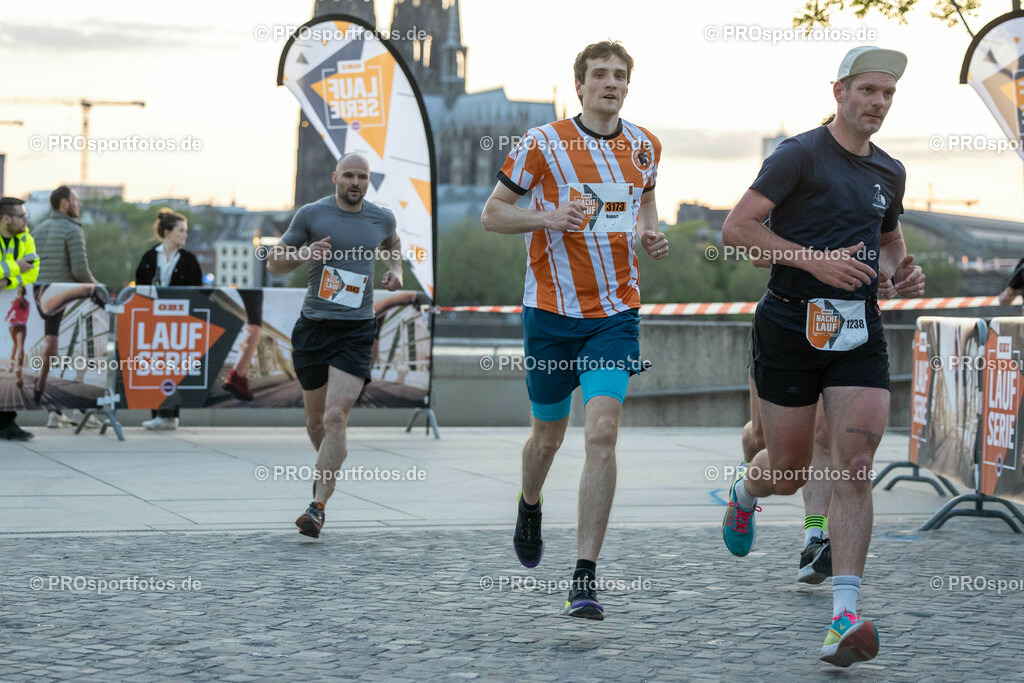 16. OBI Nachtlauf des ASV Koeln; Koeln, 17.05.23 | Impressionen vom 16. OBI Nachtlauf des ASV Koeln am 17.05.23 an Rheinpromenade und Tanzbrunnen in Koeln (Deutschland). Foto: BEAUTIFUL SPORTS/Ulrich Fassbender