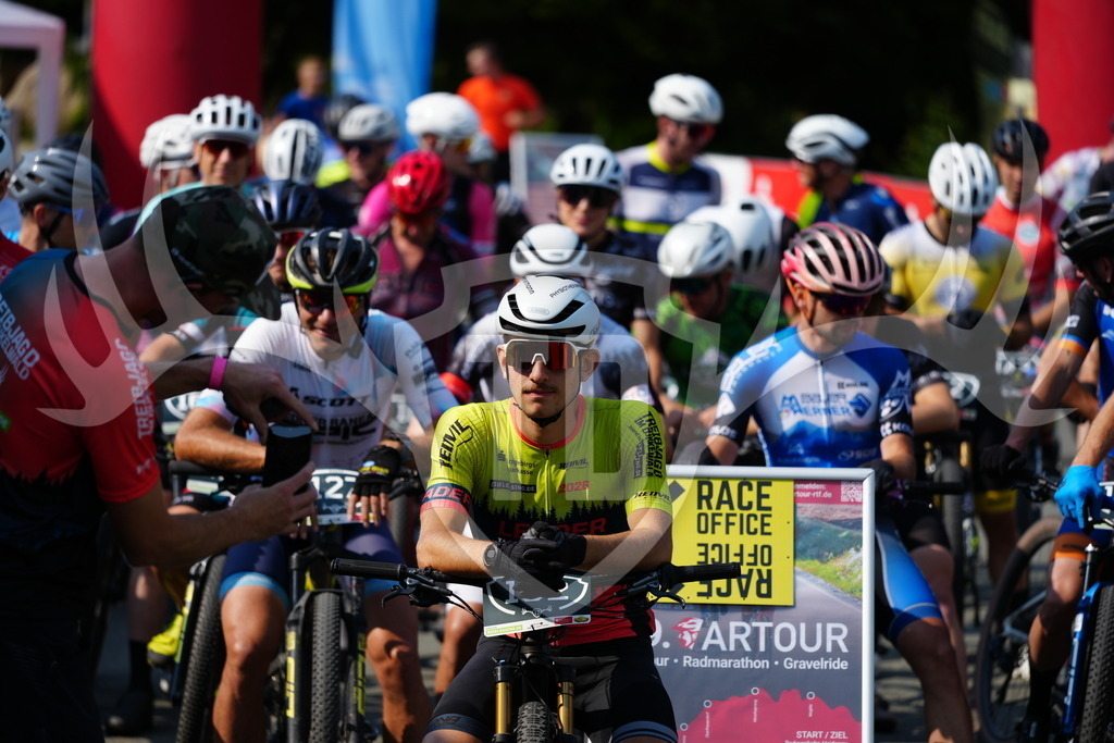 FC102454 | Fotogalerie der Treibjagd im Dunkelwald - Dein MTB Etappenrennen im Erzgebirge - Realisiert mit Pictrs.com