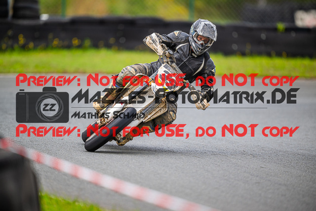 MaZZes_FotoMatrix_230813_6552 | UE40