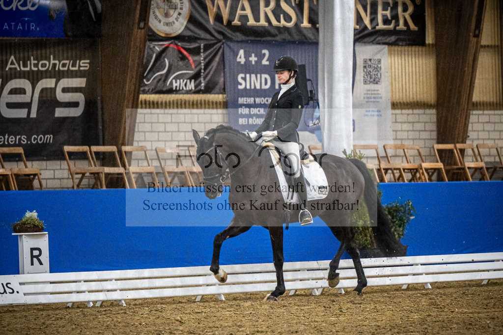 DOS_0014 | Entdecke hochwertige Reitturnierfotos von Foto Oger. Professionell, emotional und authentisch – jetzt Lieblingsmomente im Shop bestellen.Deutschlandweite Turnierfotografie. - Realisiert mit Pictrs.com