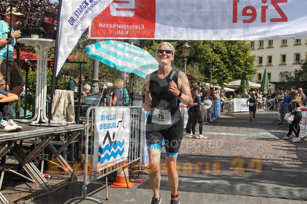 250824_1249_EV4_9519 | Sportfotografie im Rhein-Sieg Kreis, Köln, Bonn, NRW, Rheinland Pfalz, Hessen, etc. Unser Tätigkeitsfeld umfasst den Laufsport vom Volkslauf über den Marathon, Duathlon, Triathon bis zum Ultralauf wie Kölnpfad Ultra oder Schindertrail.