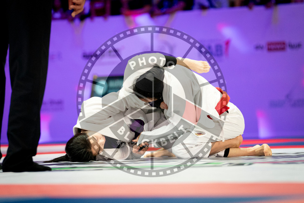 20231109PBB6165 | Fighters compete during the AJP World Professional Championship in the Mubadala Arena in Abu Dhabi, Arab United Emirates, on November 9, 2023.