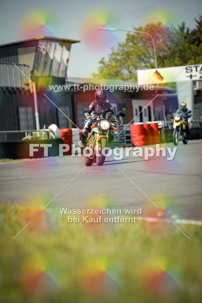 OBK_Mai_Martina_Markus-10760 | Hier findet Ihr Bilder von Touristenfahrten auf der Nürburgring Nordschleife oder von anderen Veranstaltungen die ich besucht habe. Viel Spass beim Durch Schauen 