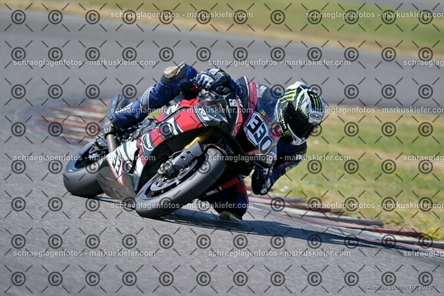 25bt04-0218 | markuskiefer.com - Realisiert mit Pictrs.com