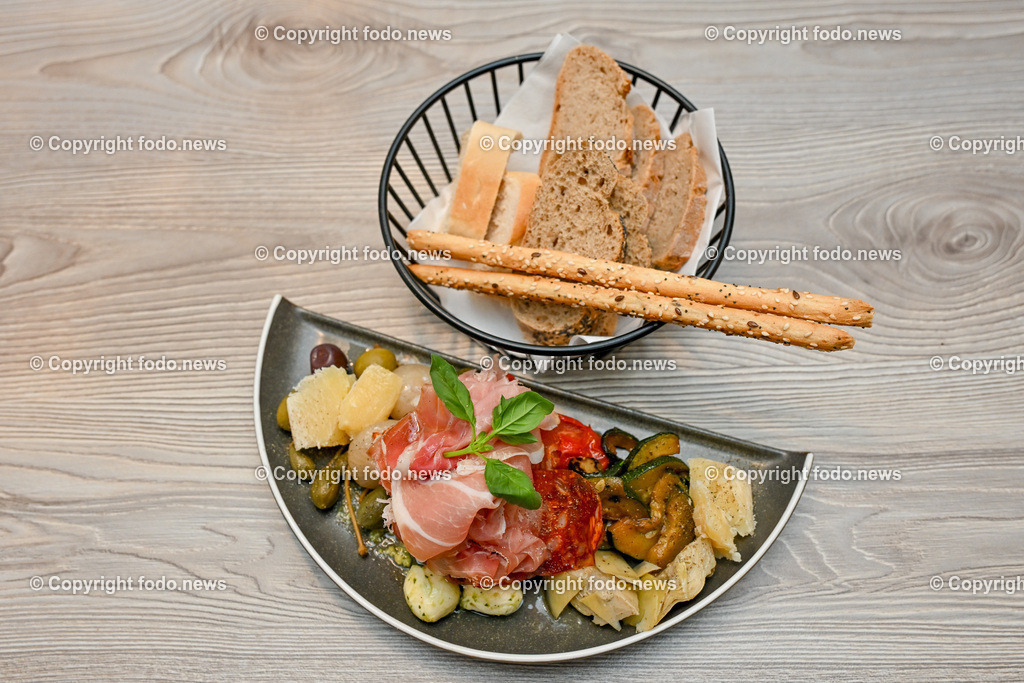 Hotel schwarzer Baer_ Lillet Bistro_ 26.06.2024-7 | 26.06.2024, LInz, AUT, Hotel schwarzer Baer, Lillet Bistro, im Bild Antipasti Misto