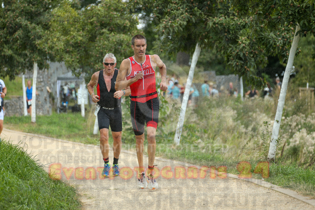 250824_1350_EX1_3899 | Sportfotografie im Rhein-Sieg Kreis, Köln, Bonn, NRW, Rheinland Pfalz, Hessen, etc. Unser Tätigkeitsfeld umfasst den Laufsport vom Volkslauf über den Marathon, Duathlon, Triathon bis zum Ultralauf wie Kölnpfad Ultra oder Schindertrail.