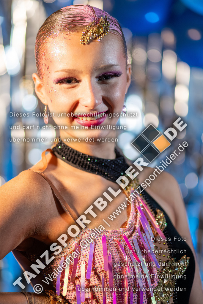 20260321-13991 | Hier finden Sie Tanz Bilder vom Latein und Standard Formationen tanzen. Sportbilder vom Tanzsport. Schöne Fotos und von Weltmeisterschaft, Europameisterschaft, Bundesliga, Regionalliga, Oberliga und Landesliga sowie von GOC Stuttgart, DanceComp, WM Bremen