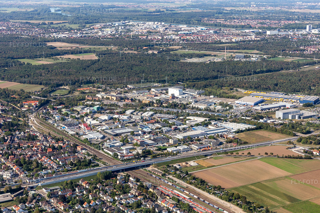 Luftbild: Industriegebiet Friedrichsfeld im Ortsteil Friedrichsfeld in Mannheim im Bundesland Baden-Württemberg in Deutschland. Foto: IMG_122792.jpg vom 11.09.2020 durch Werner Riehm/FLY-FOTO.de
