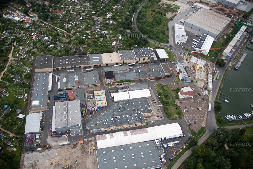 Luftbild: Worms, Hafen in Worms im Bundesland Rheinland-Pfalz in Deutschland. Foto: IMG_091081.jpg vom 04.07.2016 durch Werner Riehm/FLY-FOTO.de