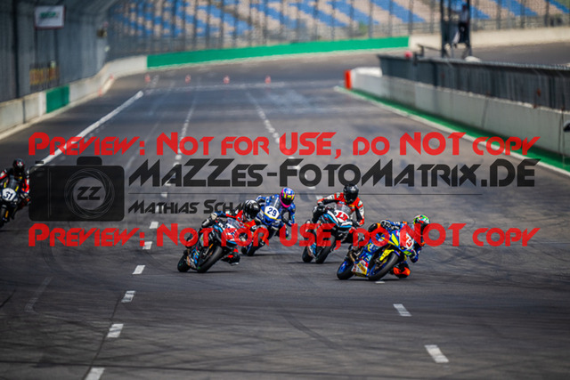 MaZZes_FotoMatrix_220508_94953 | Fotograf Mathias Schmid
Sportfotograf,
Eventfotograf,
Hochzeitsfotograf,
Portraitfotograf