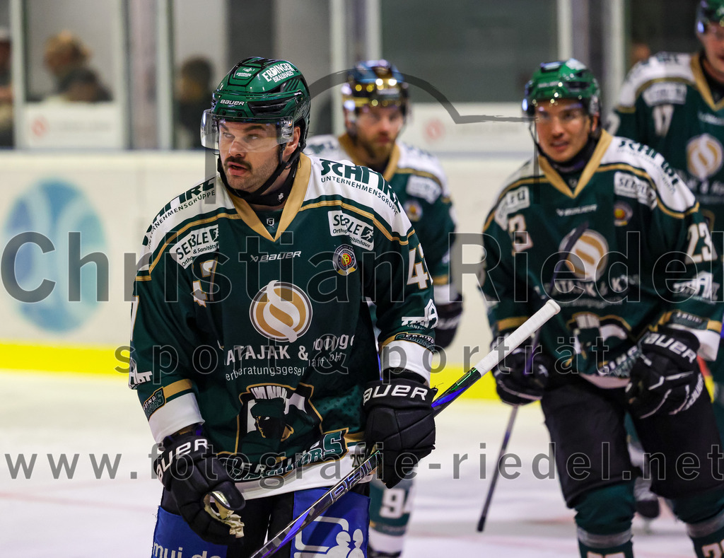 2025-09-21_117_TSV_Erding_gegen_Hoechstadter_Alligators | Erding, Deutschland, 21.09.2025:Eishockey, Oberliga Süd 2025 / 2026, 2. Spieltag, TSV Erding gegen Höchstadter Alligators, Endergebnis: 3:4Foto: Christian Riedel / fotografie-riedel.net