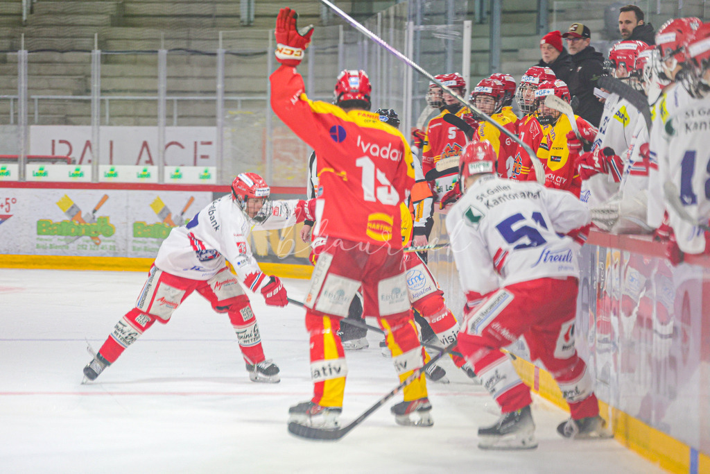 0316_WB_EHCB vs SCRJL_1176 | Sportbilder, Sportfotograf, Hochzeits- und Eventfotografin, Flugshows, Portraits und Tiershooting, Aviation, Downhill, Nationalleague, Swissleague, International