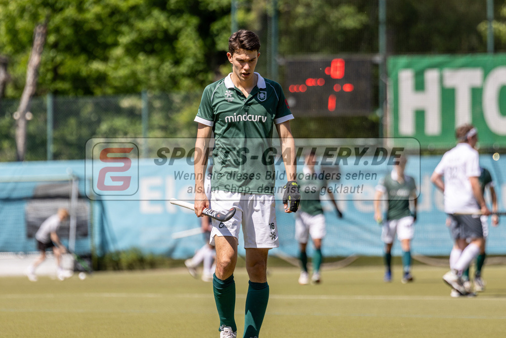 MJ_2024-.05-12-H-HTCU-Alster-16 | Robert Duckscheer (Uhlenhorst Mülheim #16), Uhlenhorst Mülheim - Der Club an der Alster am 12.5.2024 im Waldstadion, Mülheim a. d. Ruhr
