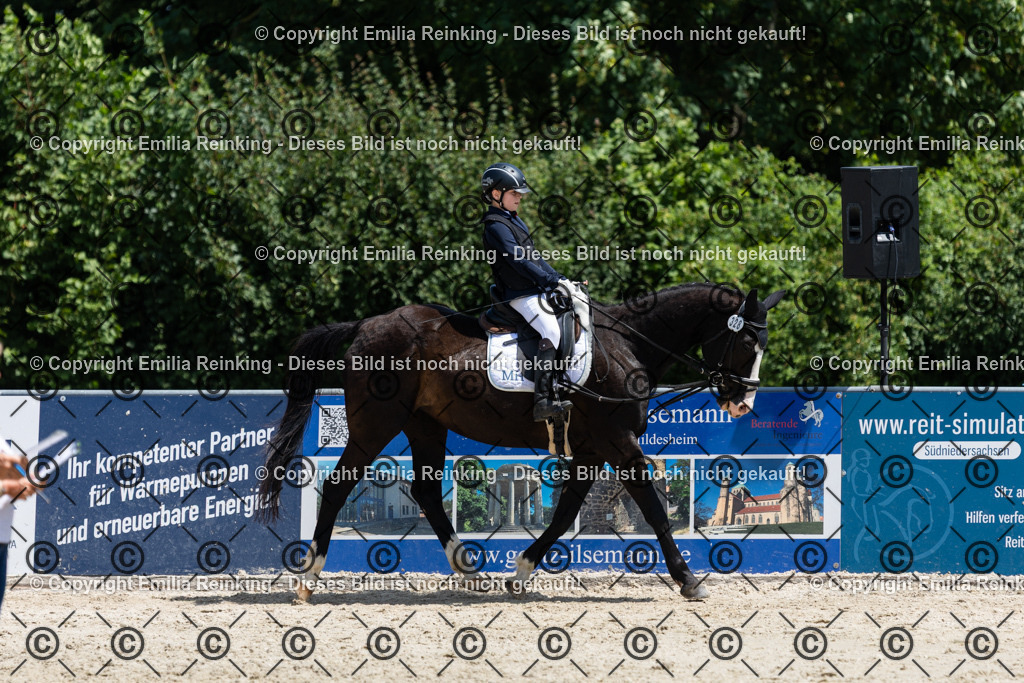 CL5A3543 | Emilia Reinking Fotografie - Realisiert mit Pictrs.com